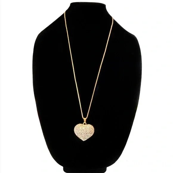 ♥️ Clear Crystal Pave Heart Pendant Necklace - Picture 2 of 4